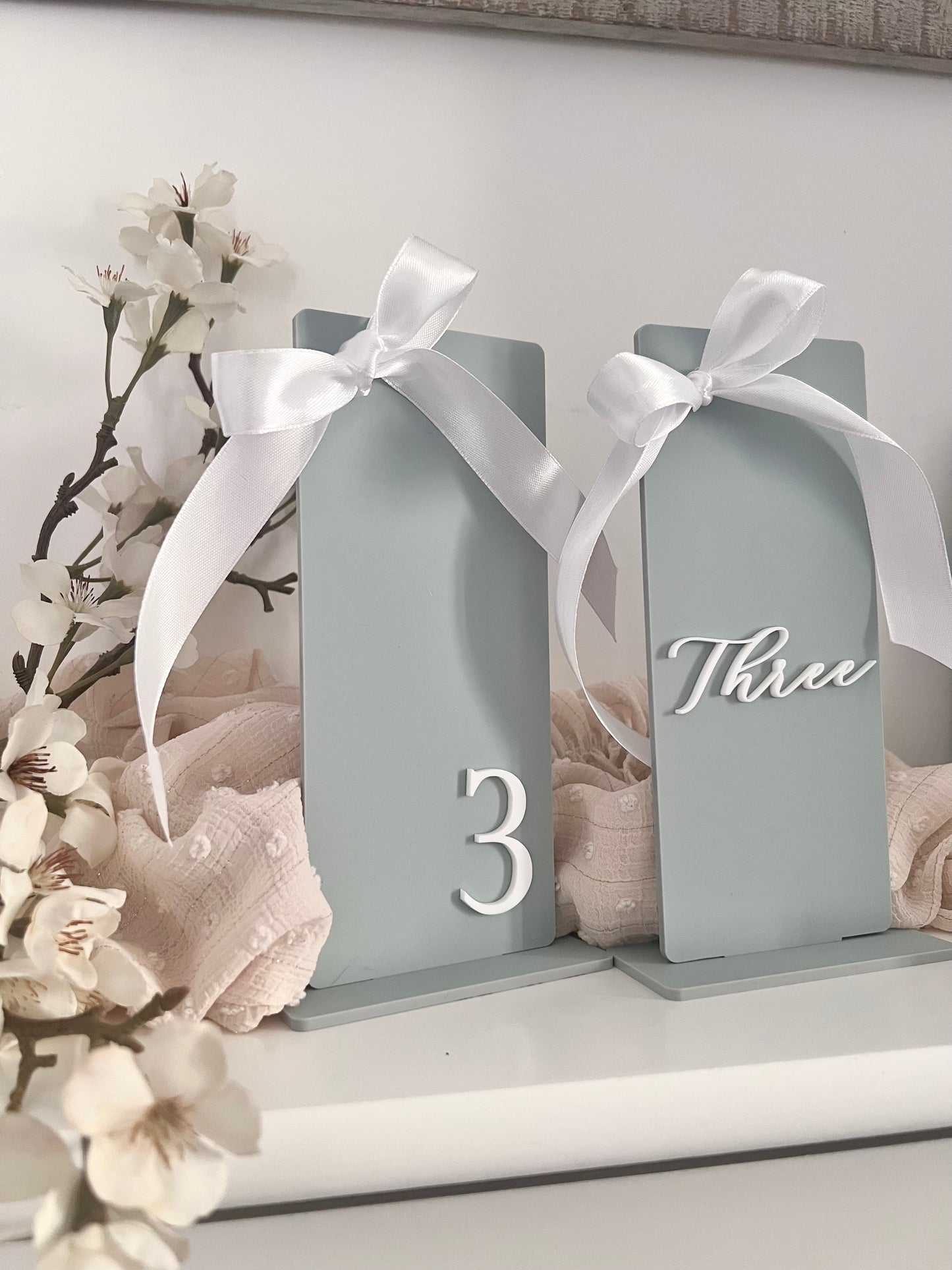 Coloured Bow Table Numbers