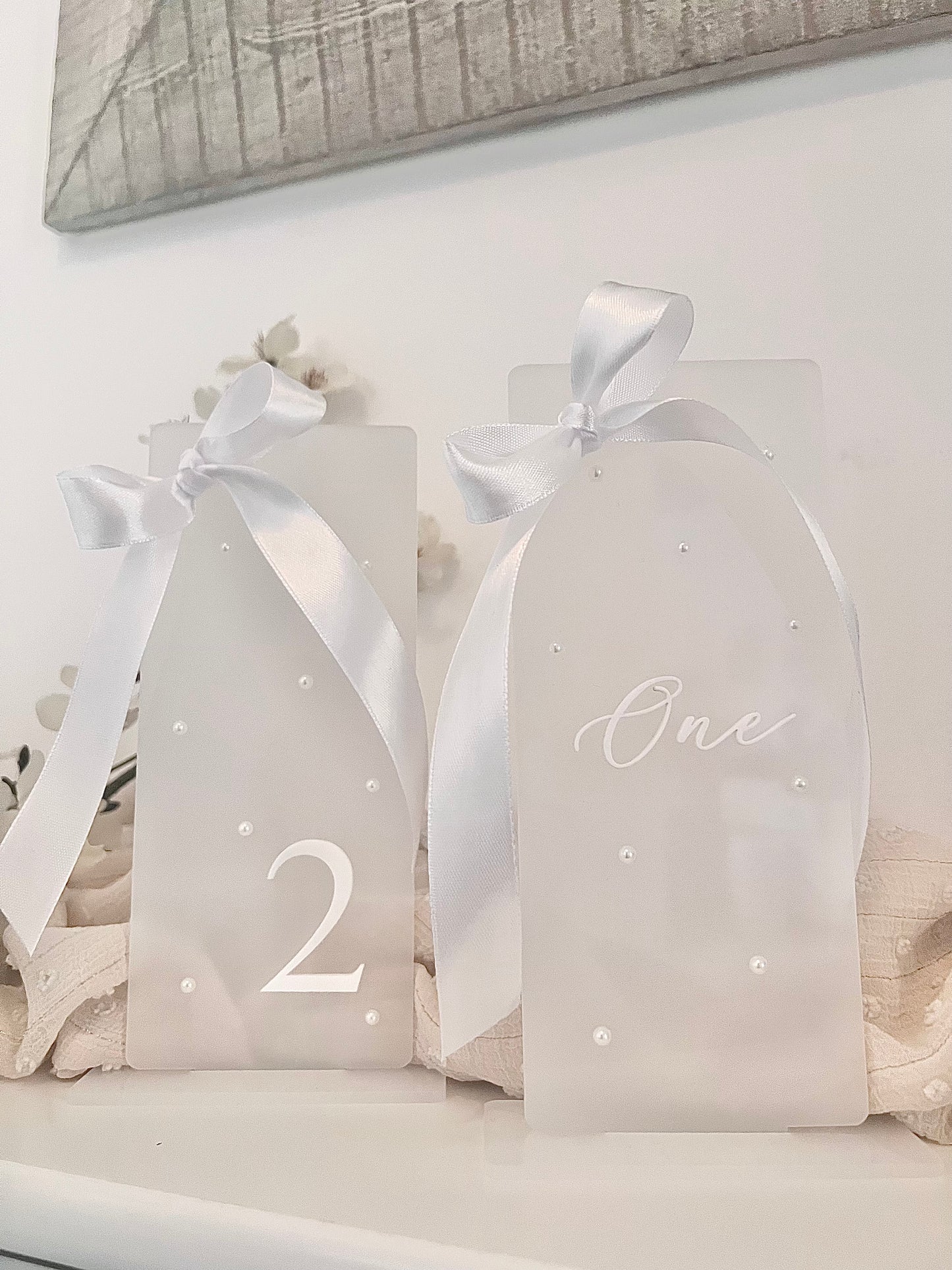 Glossy & Pearl Bow Table Numbers