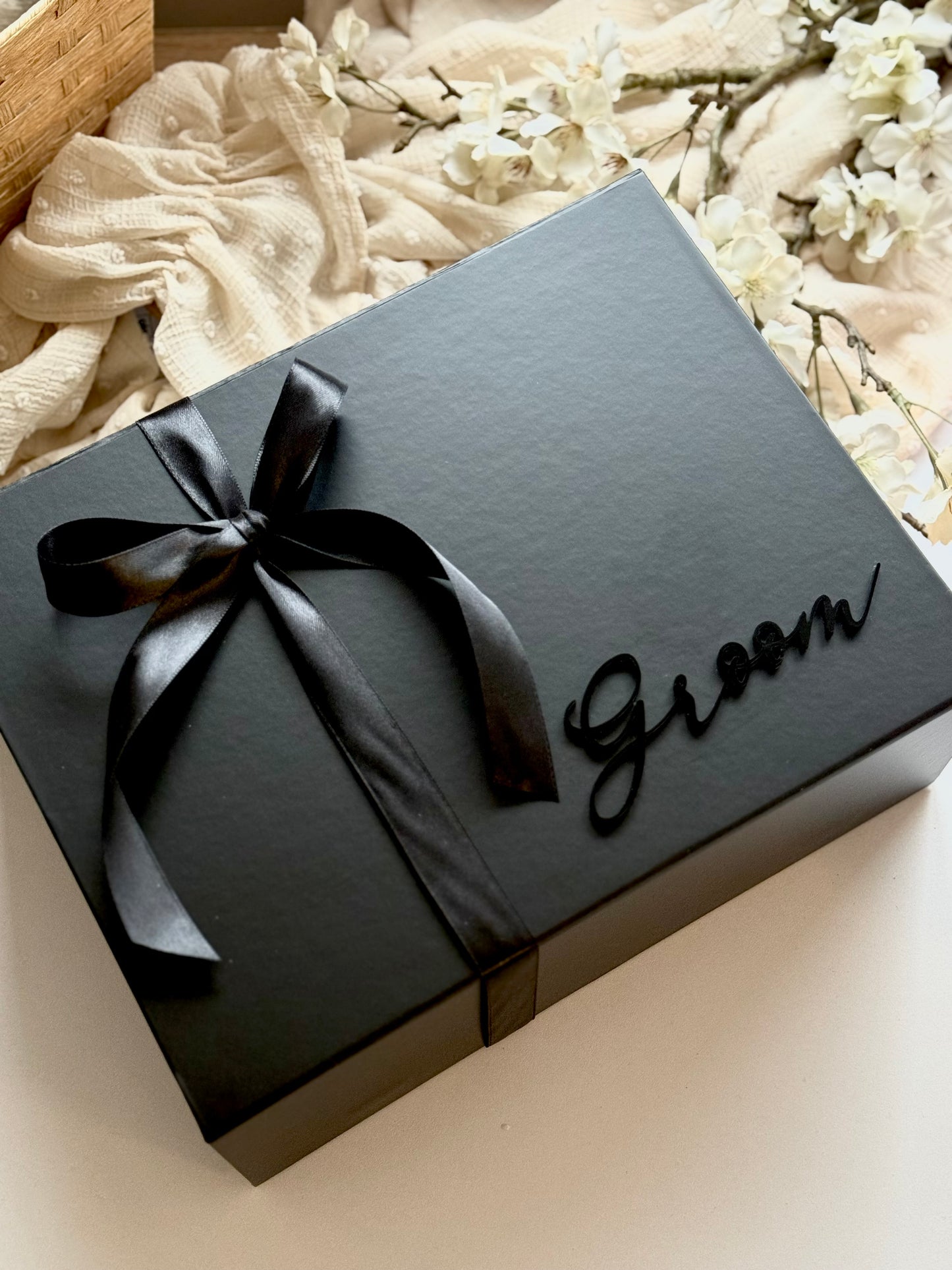 Personalised Groom's Gift Box - Acrylic Heading